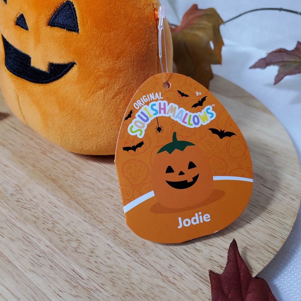 Squishmallows Jodie Pumpkin Halloween Cozy Plush Orange Green Stuffed Animal Toy - Picture 4 of 7